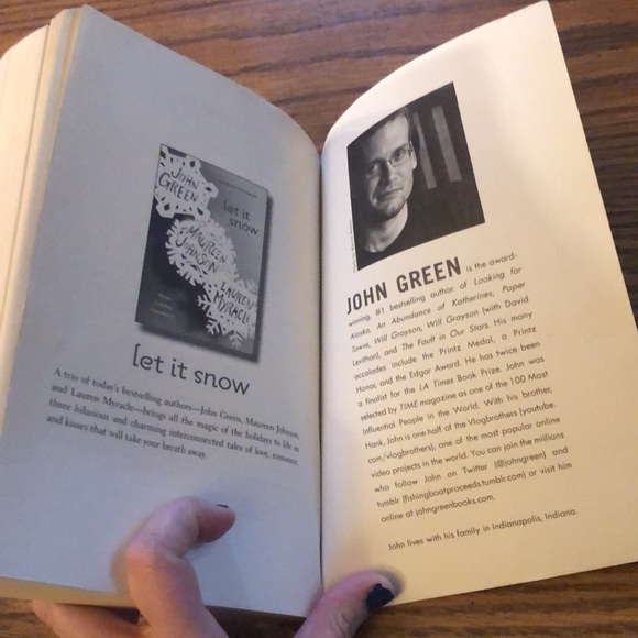 Paper Towns Novel - Picture 3 of 4